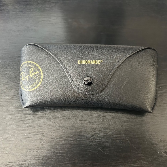 Ray-Ban Aviator Chromance Sunglasses + Black Leather Case - Picture 3 of 8